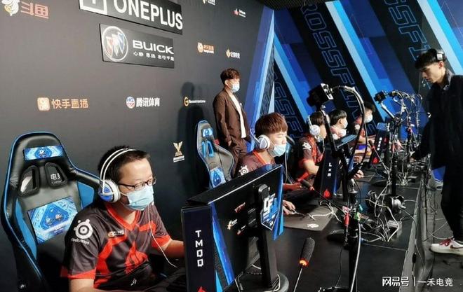 力和中距离 力和中距离